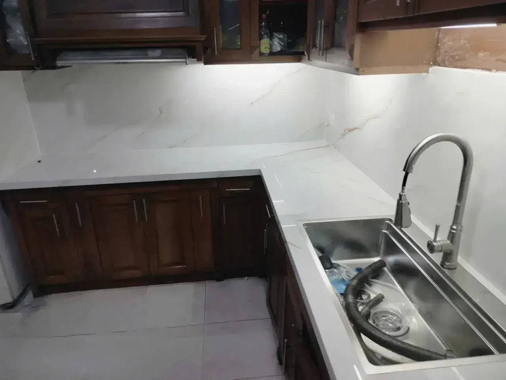 giá đá ốp bếp tphcm
